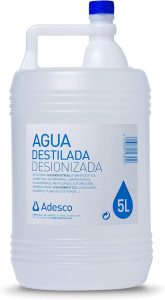 Agua destilada